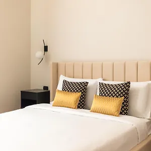 https://apt-candia-boutique.it-romehotels.com